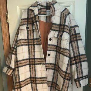 Printed flannel long utility shacket